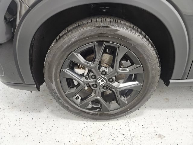 Used 2023 Honda HR-V Sport image 9