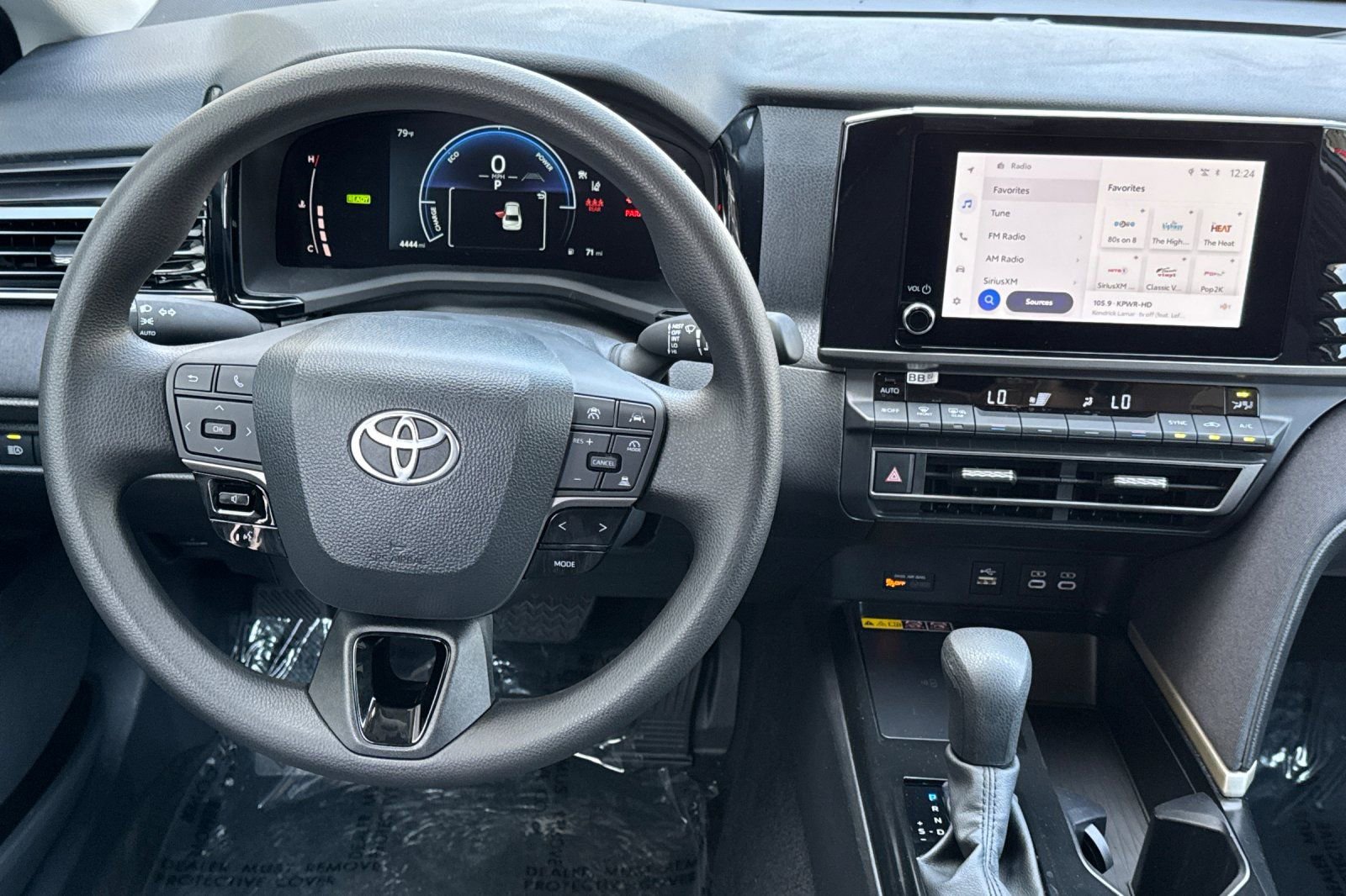 Used 2025 Toyota Camry LE FWD image 20