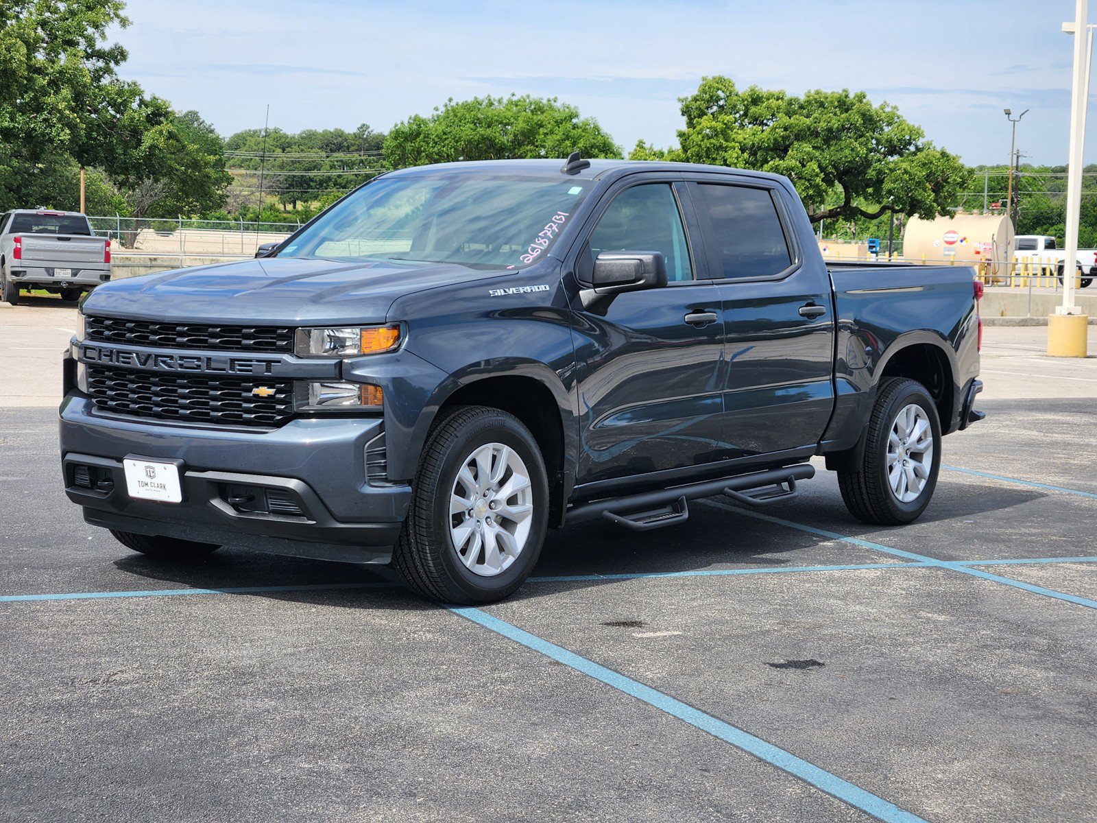 Used 2020 Chevrolet Silverado 1500 Custom w/ Custom Value Package RWD image 3