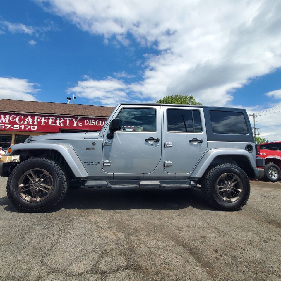 Used 2016 Jeep Wrangler Unlimited Sahara AWD/4WD image 2