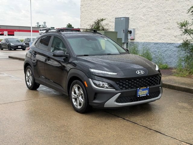 Used 2023 Hyundai Kona SEL AWD/4WD image 1
