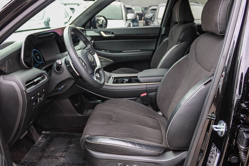 Used 2025 Hyundai Palisade Calligraphy AWD/4WD image 17
