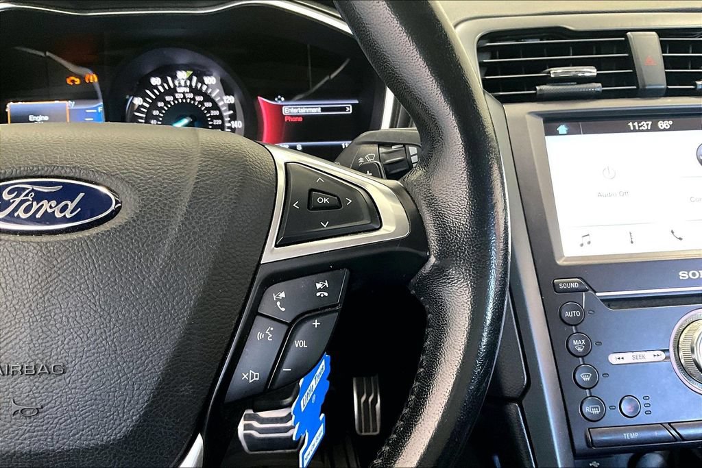 Used 2017 Ford Fusion Titanium FWD image 12