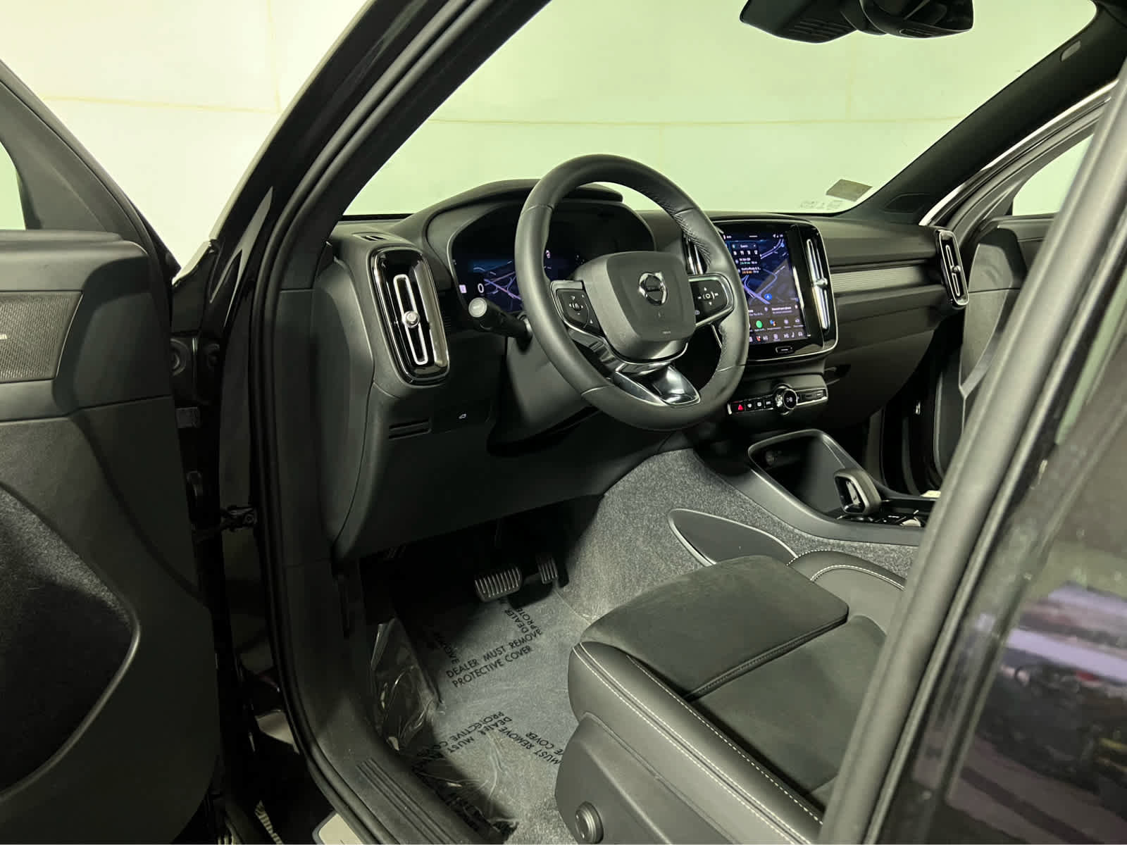 Used 2026 Volvo XC40 B5 Ultra w/ Protection Package Premier AWD/4WD image 22