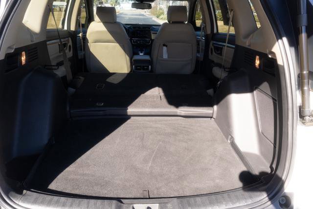 Used 2018 Honda CR-V Touring image 29