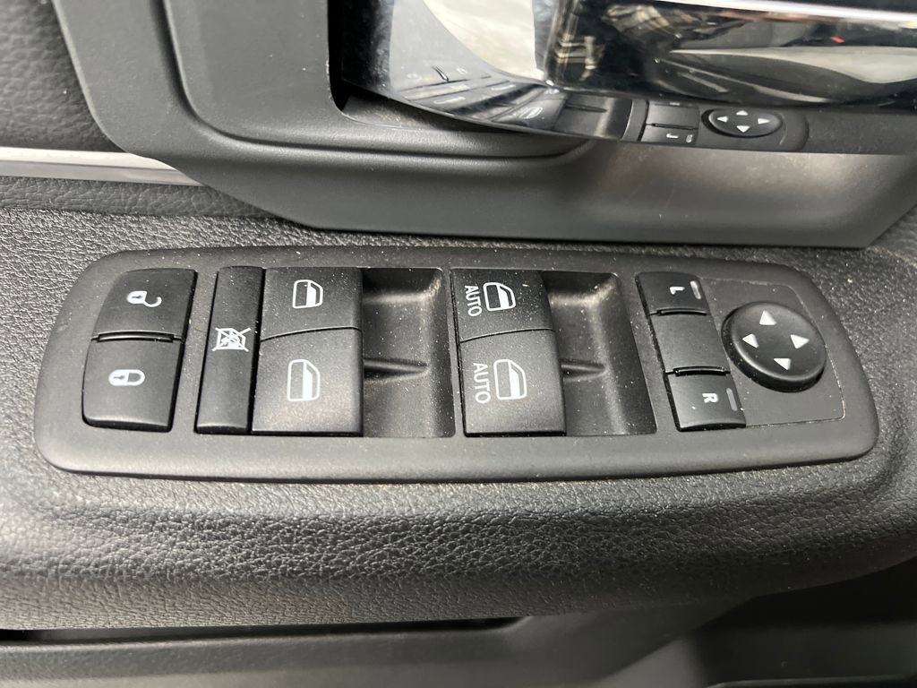 Used 2024 RAM 1500 Classic SLT image 12