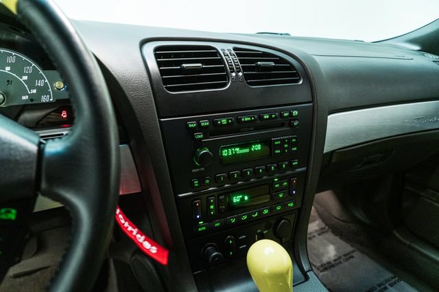 Used 2002 Ford Thunderbird RWD image 26