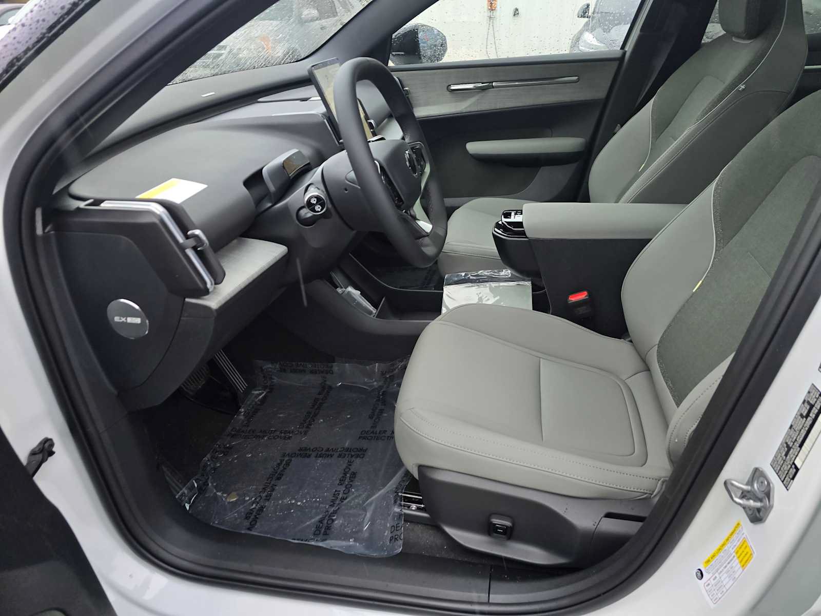 New 2026 Volvo EX30 Ultra w/ Protection Package AWD/4WD image 22