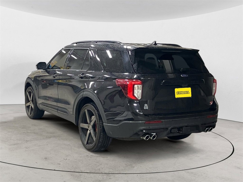 Used 2021 Ford Explorer ST w/ ST Street Pack image 3