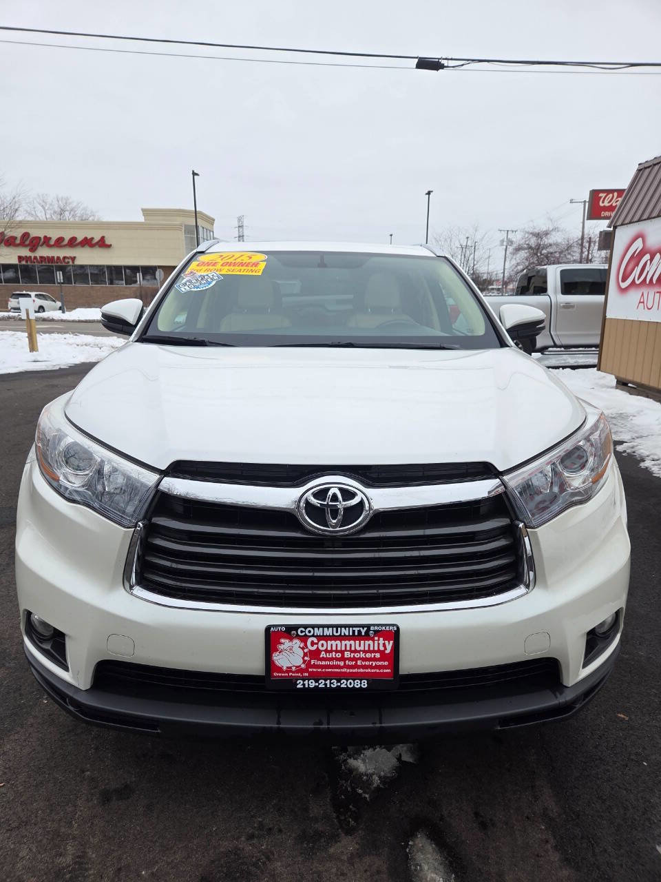Used 2015 Toyota Highlander XLE image 3