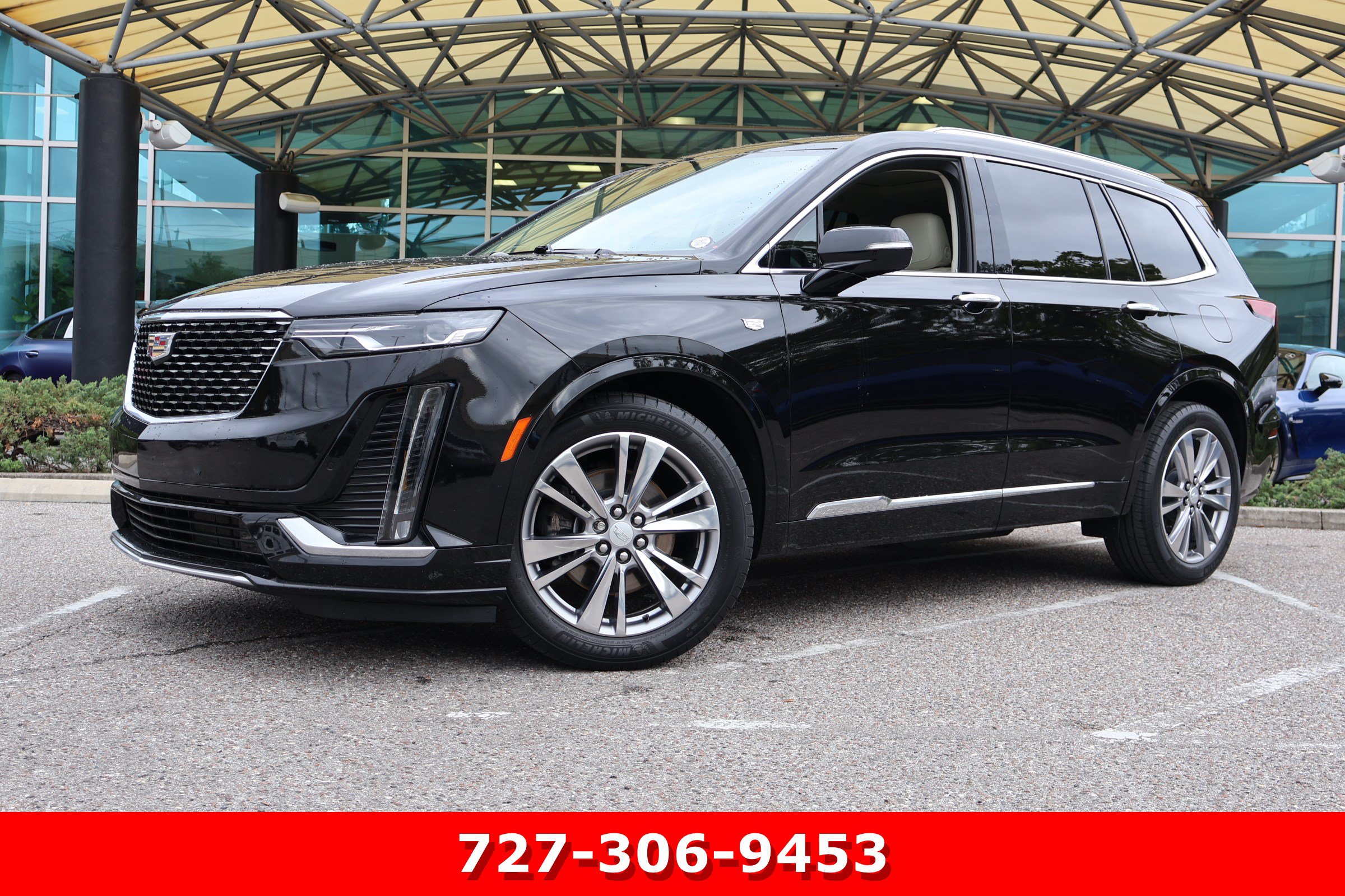 Used 2023 Cadillac XT6 Premium Luxury FWD image 1