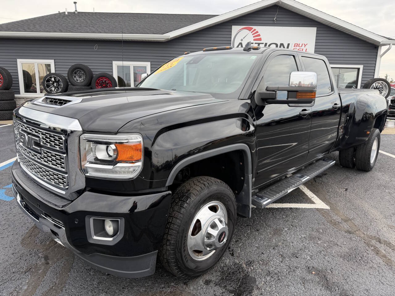 Used 2018 GMC Sierra 3500 Denali AWD/4WD image 1