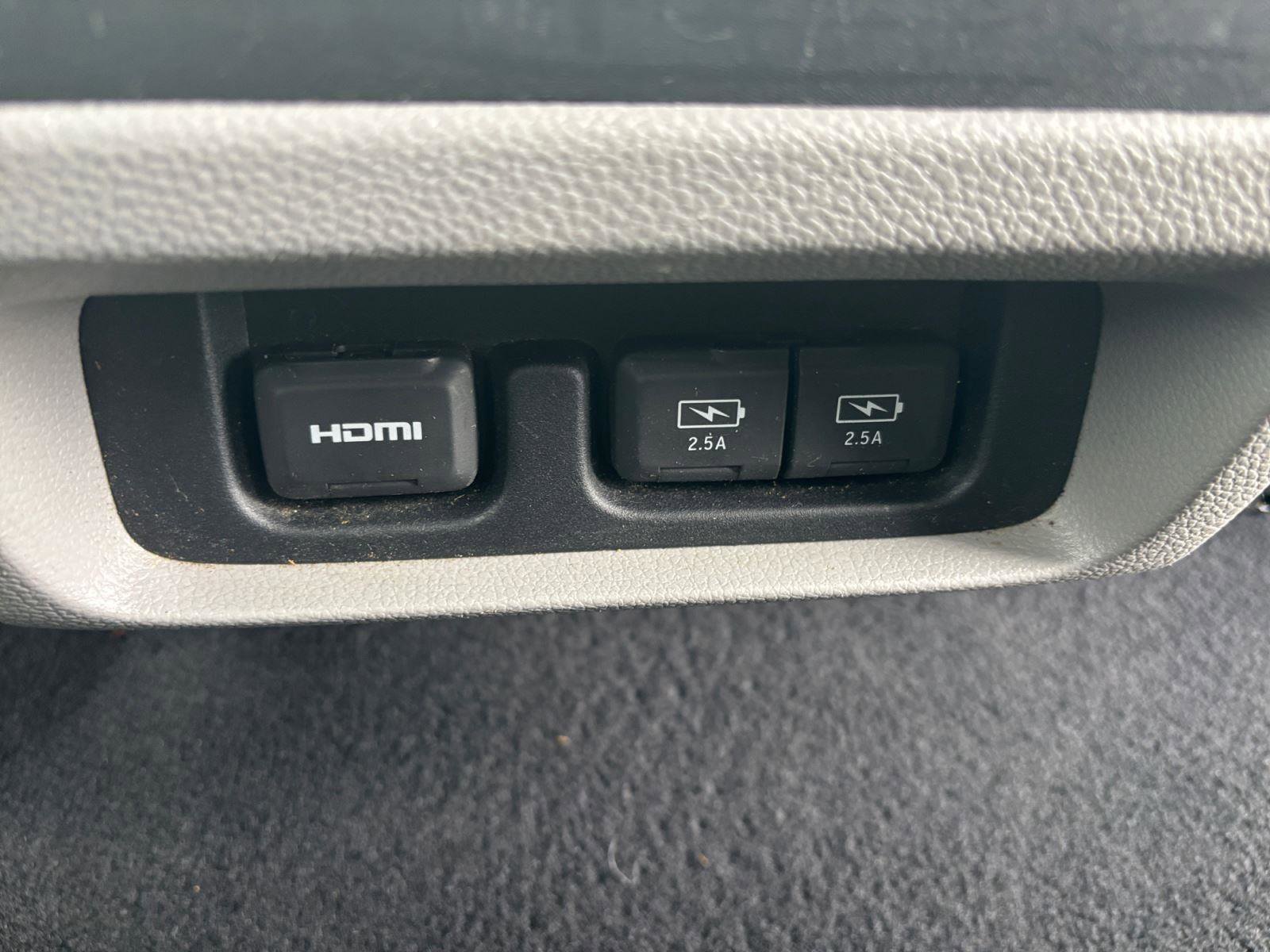 Used 2019 Honda Odyssey Elite image 45