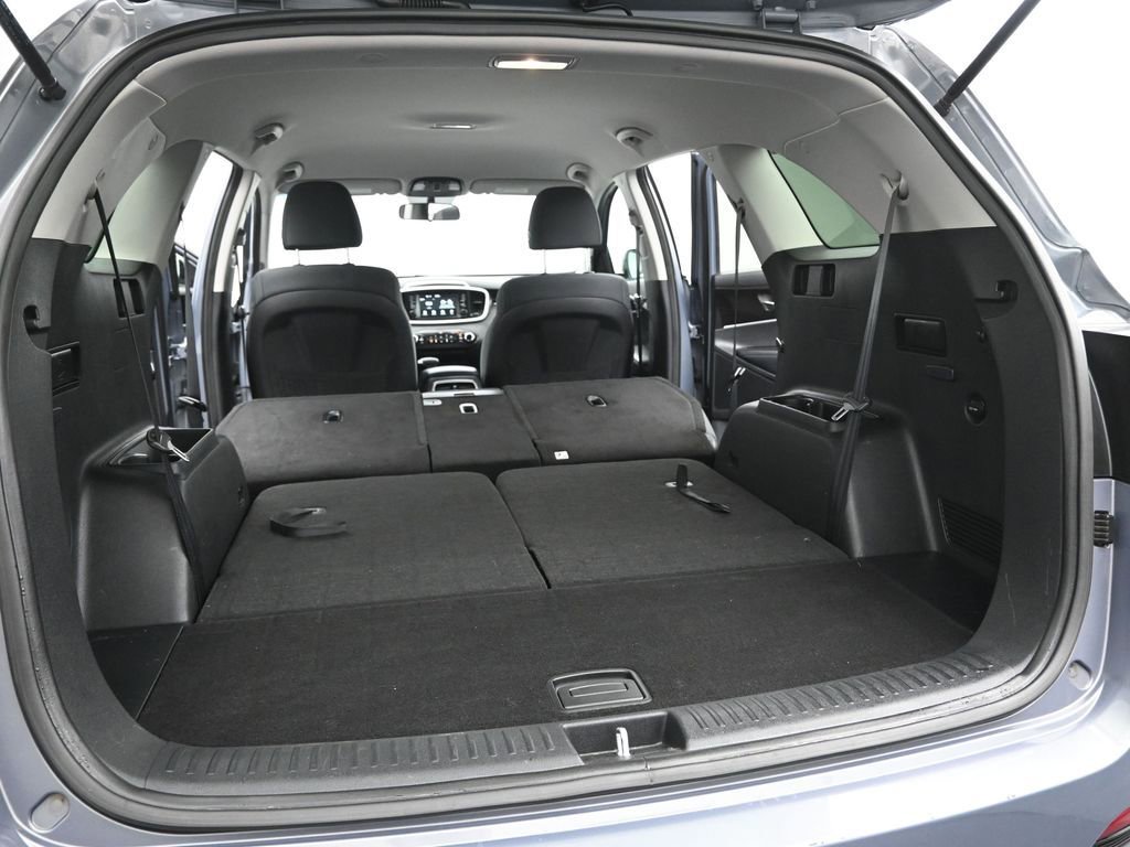 Used 2020 Kia Sorento LX image 21