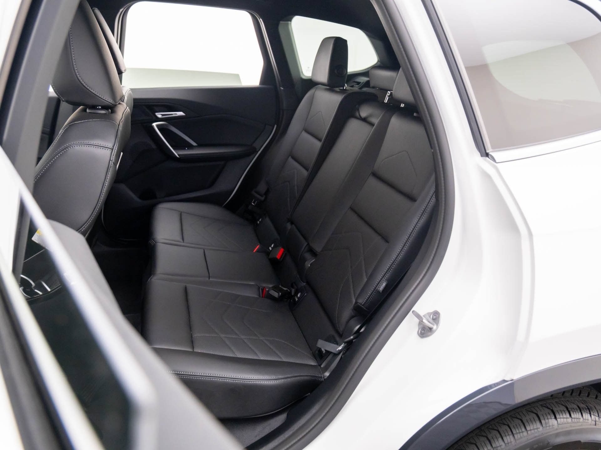 Certified 2026 BMW X1 xDrive28i AWD/4WD image 15