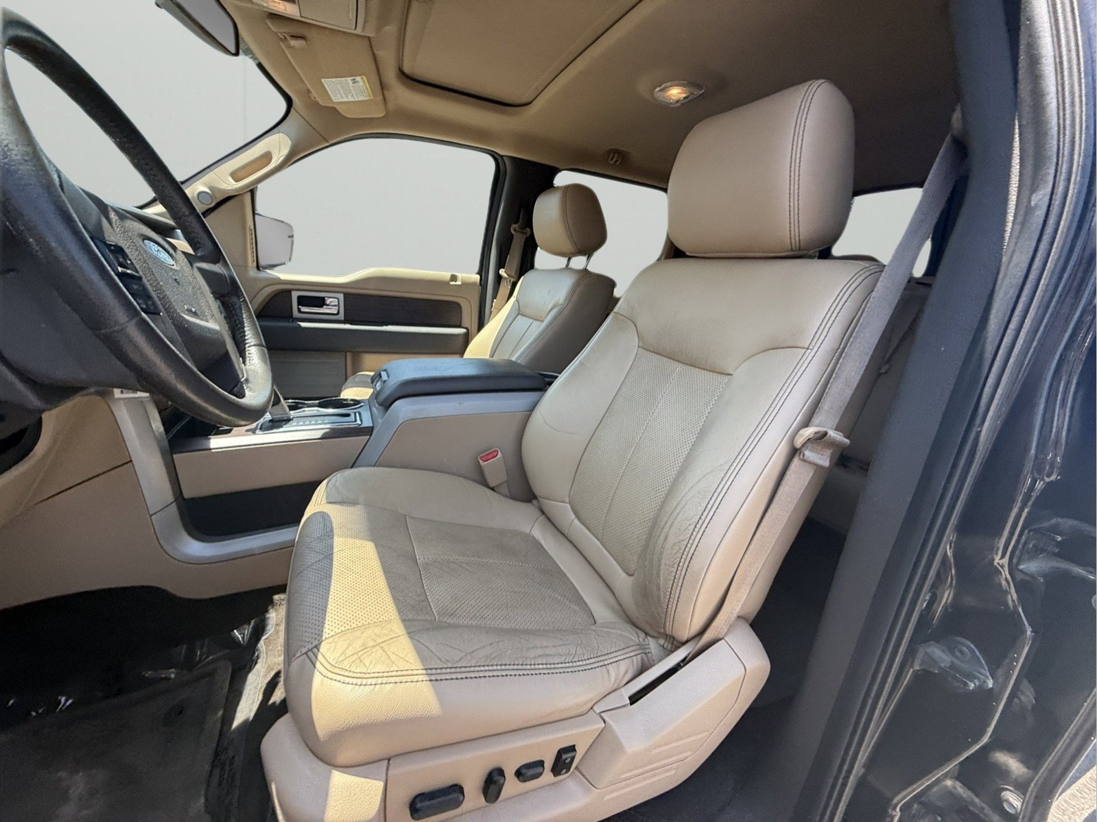 Used 2013 Ford F150 Lariat w/ Luxury Equipment Group AWD/4WD image 3