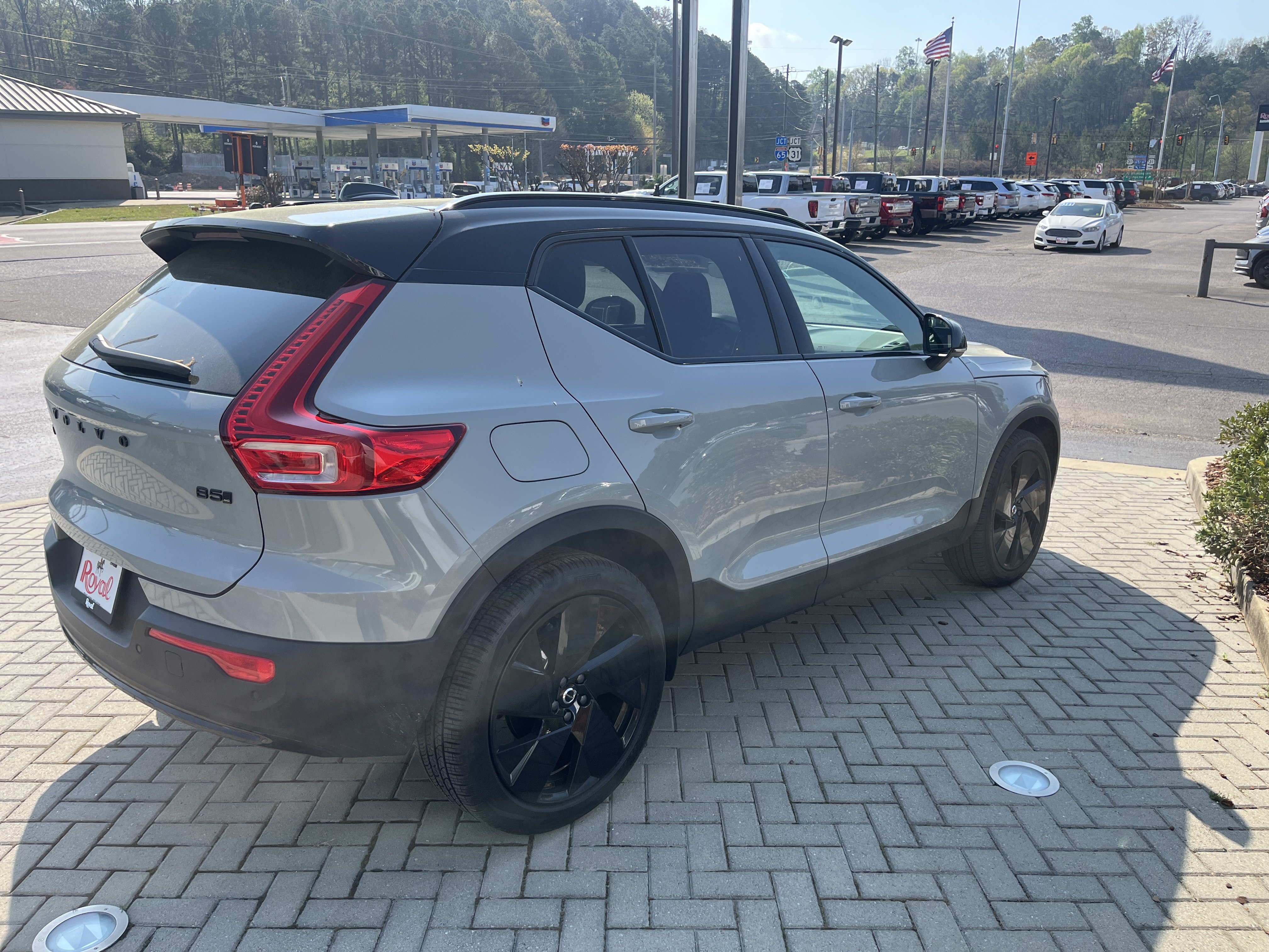 New 2026 Volvo XC40 B5 Ultra w/ Protection Package Premier AWD/4WD image 5