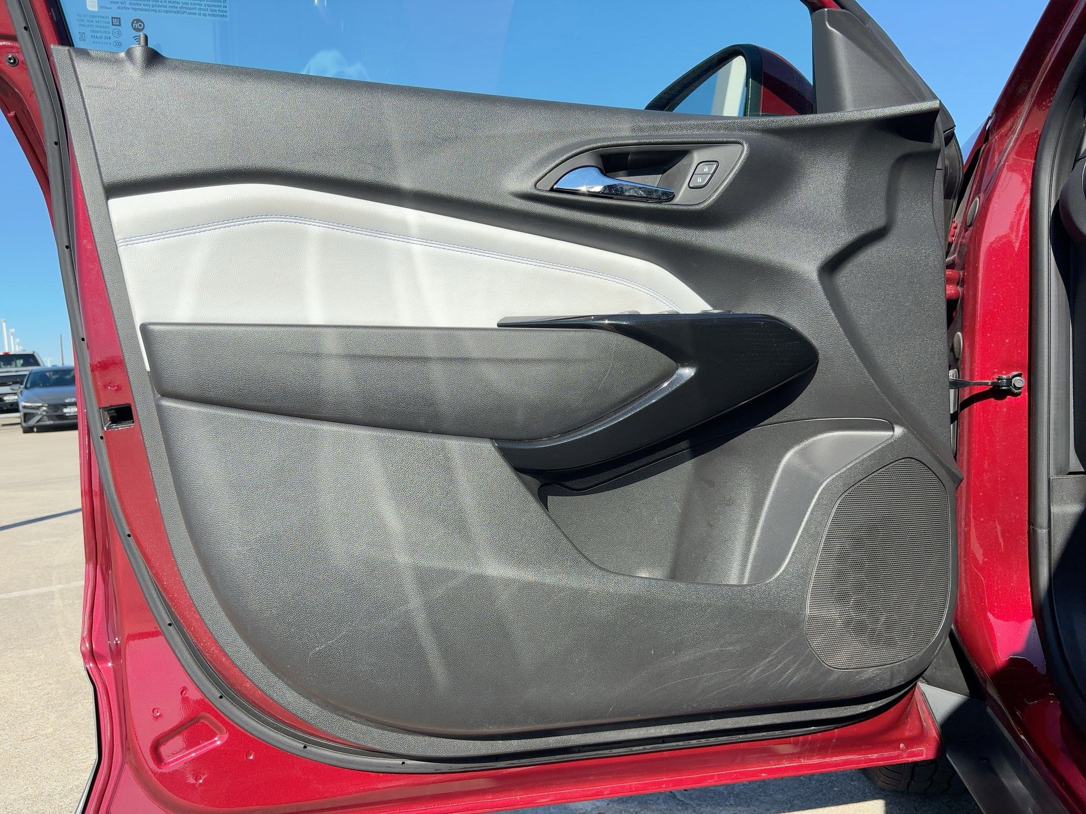 Used 2024 Chevrolet Trax LT image 13