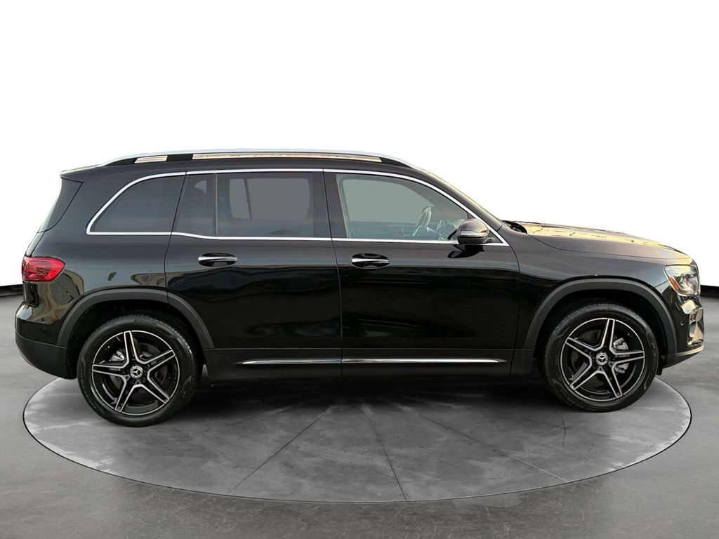Used 2024 Mercedes-Benz GLB 250 image 7