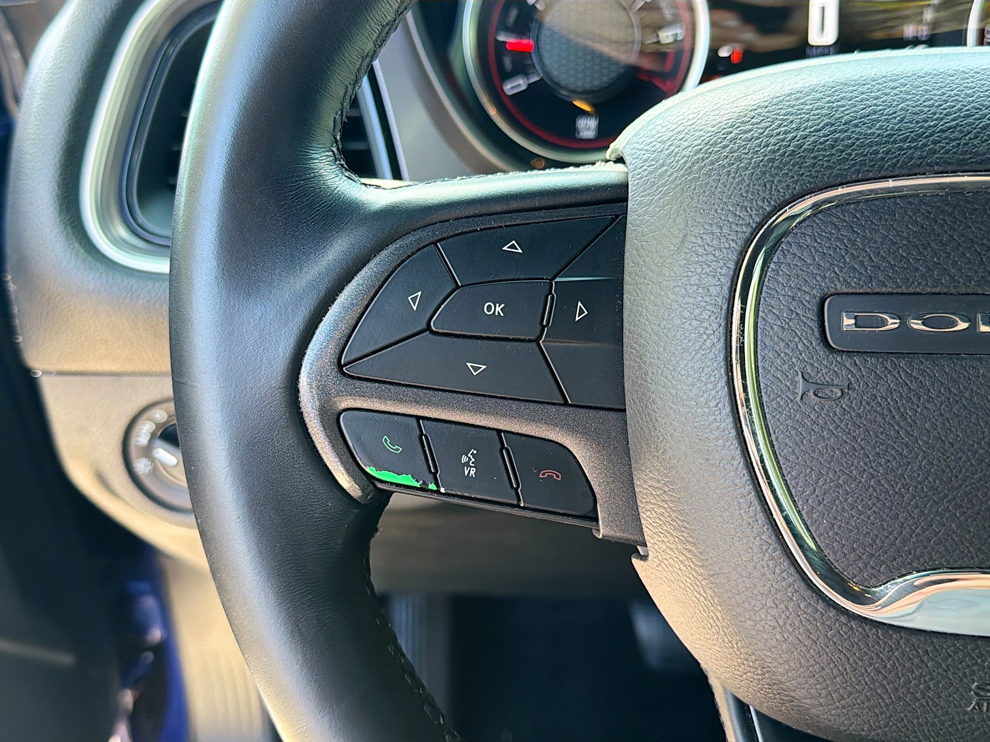 Used 2019 Dodge Challenger SXT image 35