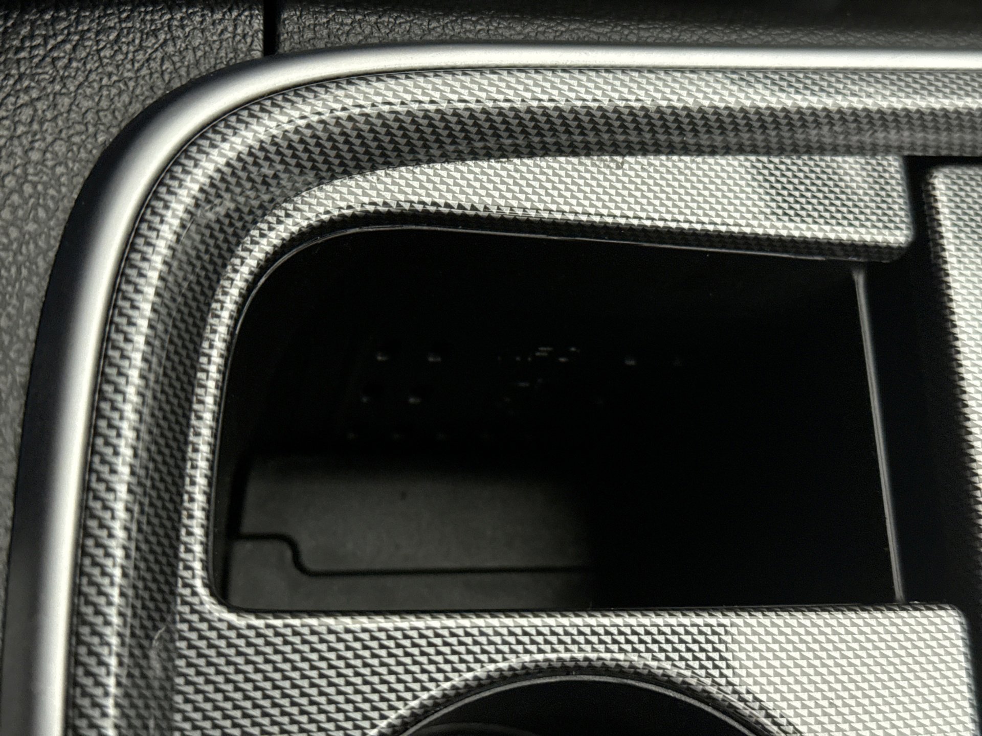 Used 2022 Hyundai Santa Fe SEL Convenience w/ Cargo Package image 16