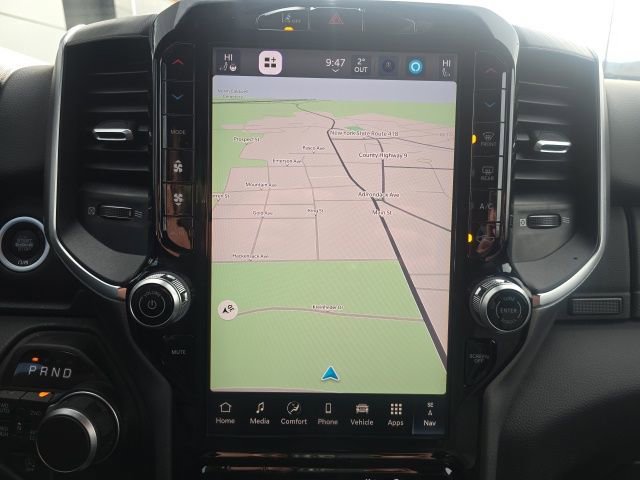 New 2026 RAM 1500 4x4 Crew Cab image 21