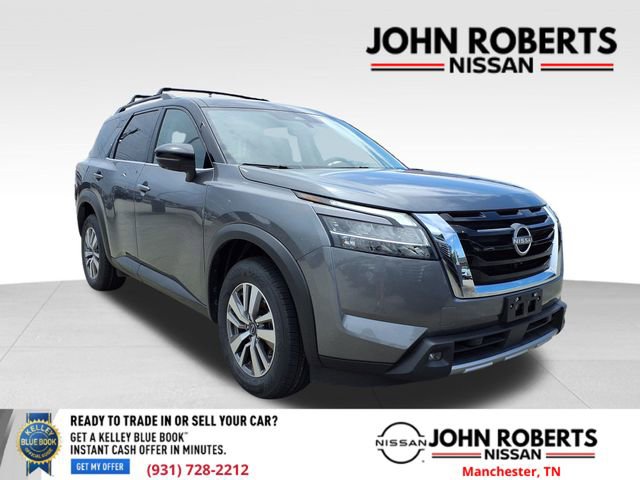 Used 2023 Nissan Pathfinder SL image 3