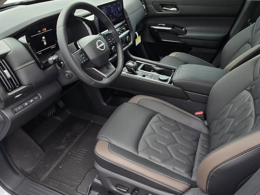 New 2026 Nissan Pathfinder Platinum w/ Cargo Package image 14