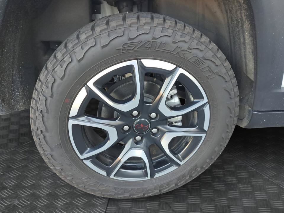 Used 2025 Jeep Compass Trailhawk AWD/4WD image 20