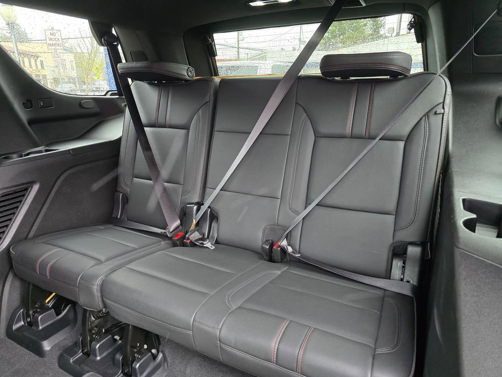 Used 2022 Chevrolet Tahoe RST w/ Luxury Package AWD/4WD image 19