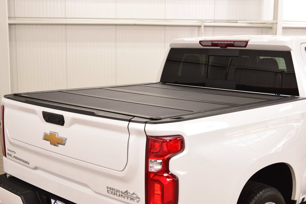 Used 2024 Chevrolet Silverado 1500 High Country AWD/4WD image 28