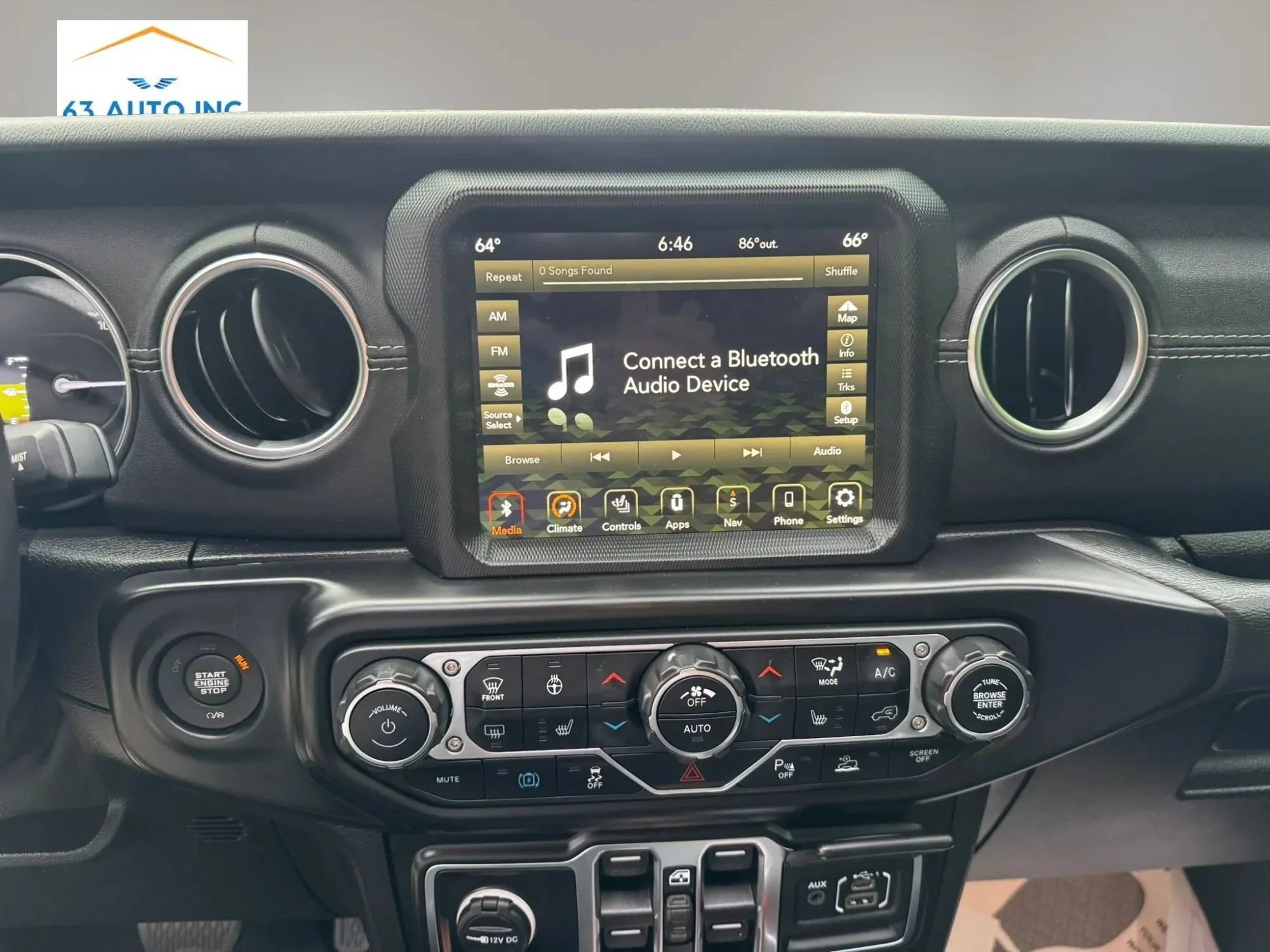 Used 2021 Jeep Wrangler Unlimited Sahara w/ Cold Weather Group AWD/4WD image 19