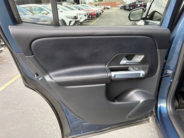 Used 2023 Mercedes-Benz GLB 250 4MATIC image 13