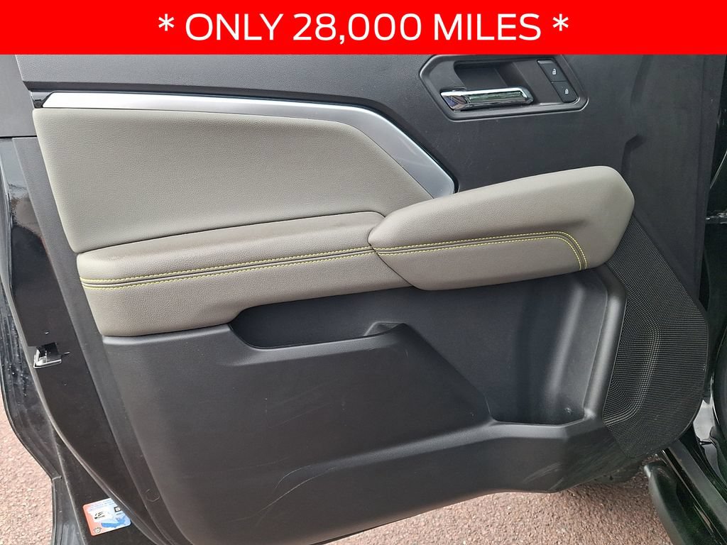 Used 2024 Chevrolet Colorado ZR2 w/ Technology Package AWD/4WD image 12