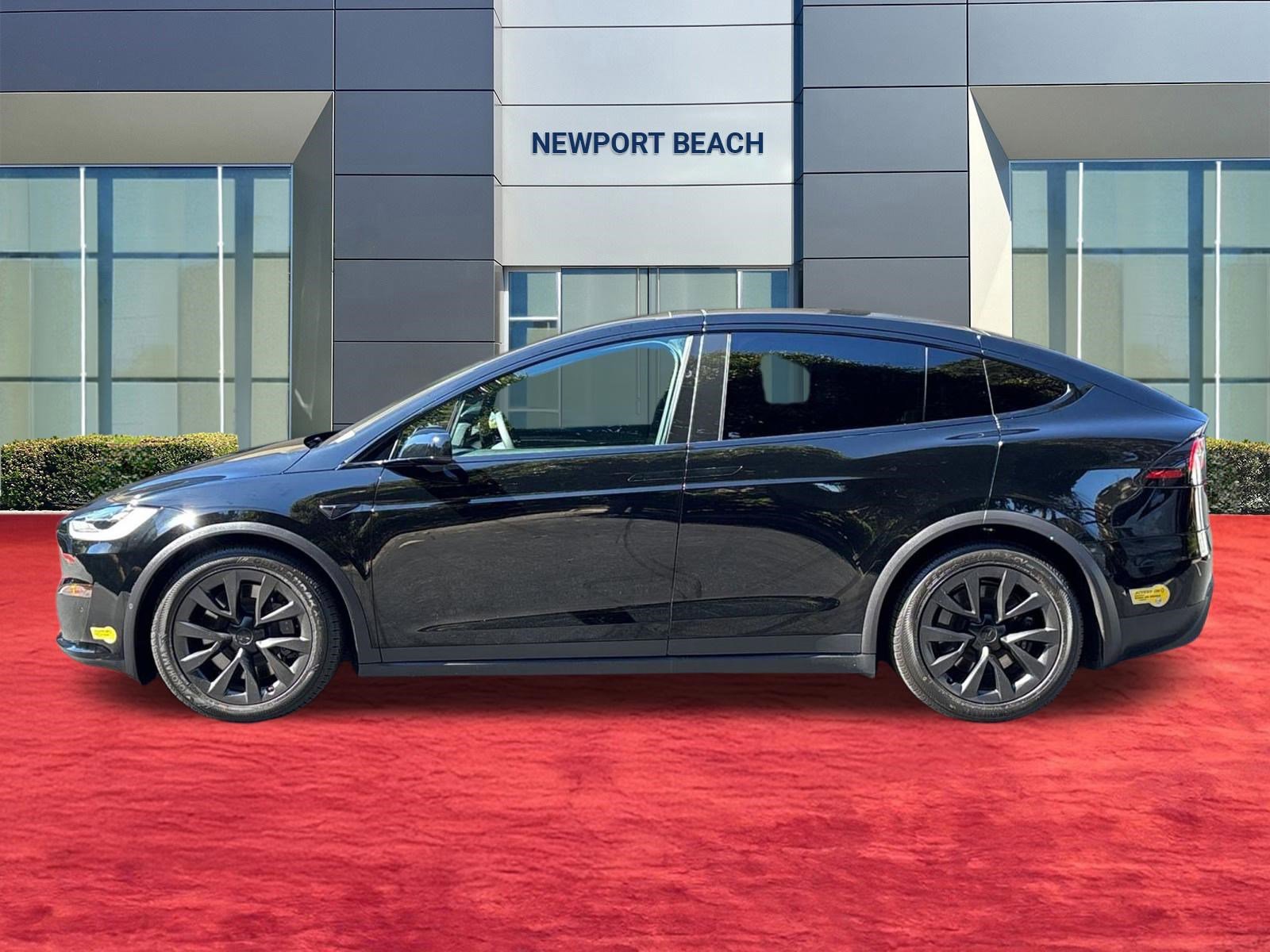 Used 2022 Tesla Model X image 2
