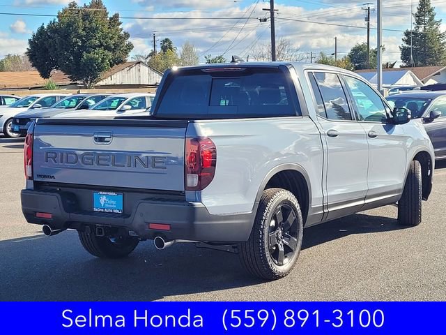 New 2026 Honda Ridgeline Black Edition image 4