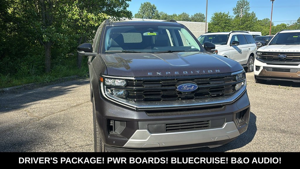 New 2026 Ford Expedition Max Platinum w/ Driver's Package AWD/4WD image 6