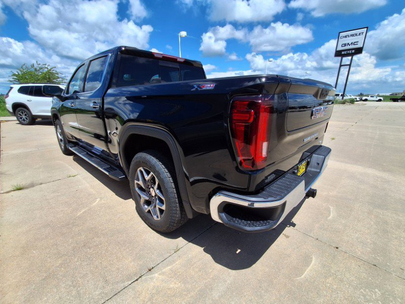 New 2025 GMC Sierra 1500 SLT w/ SLT Premium Package image 6