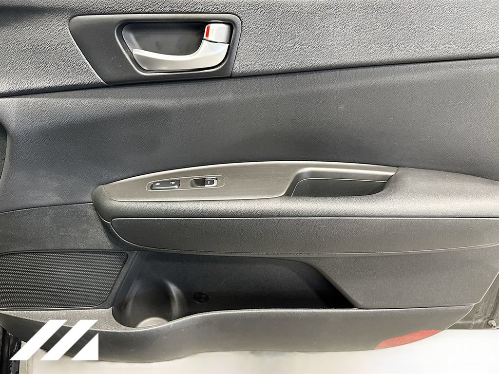 Used 2018 Kia Optima S FWD image 30