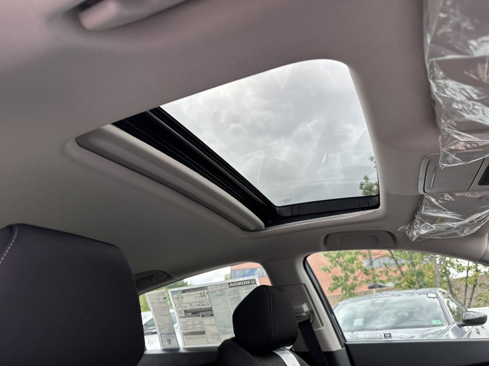 New 2025 Honda Accord SE image 10