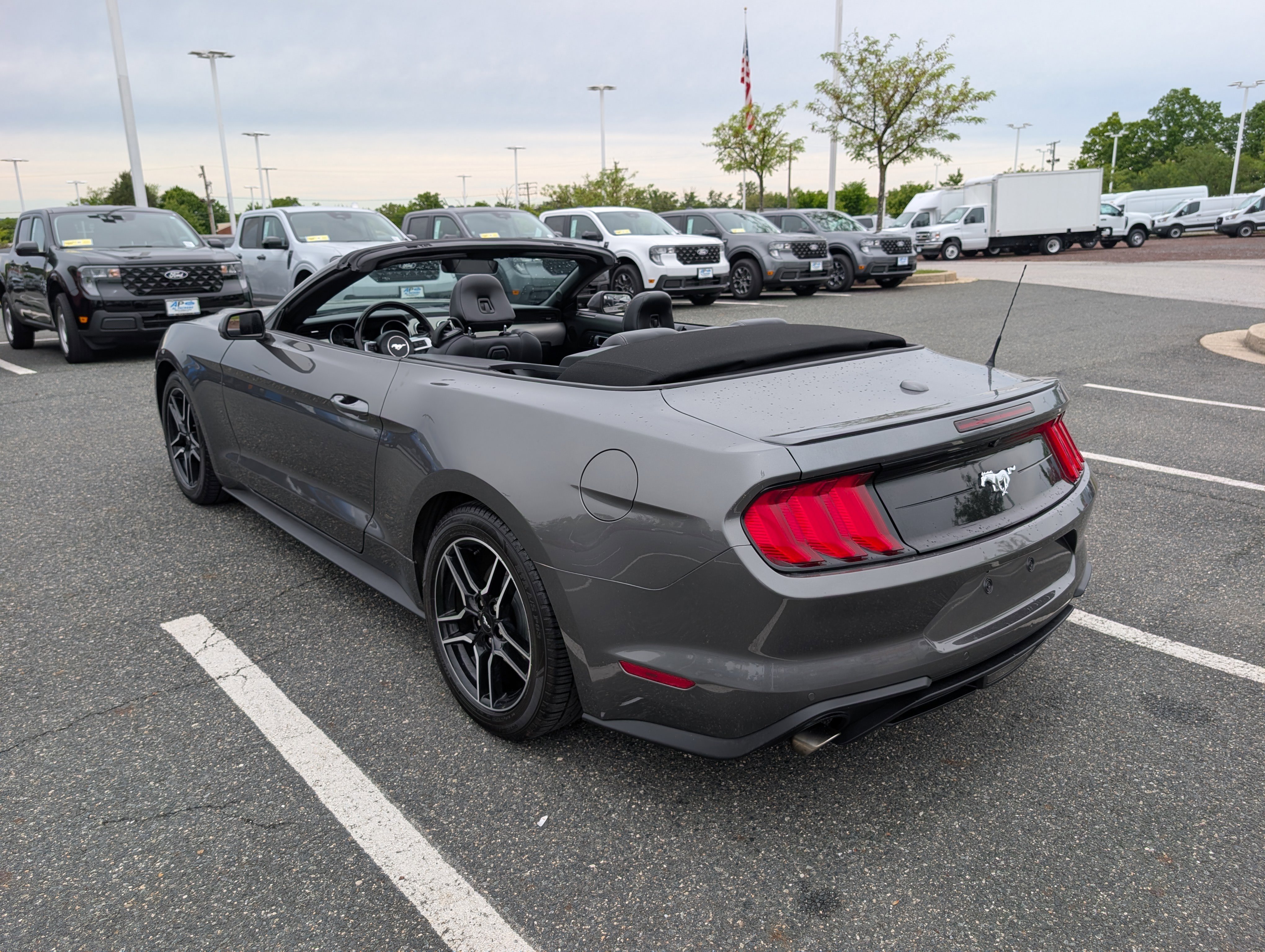 Used 2023 Ford Mustang Premium RWD image 29