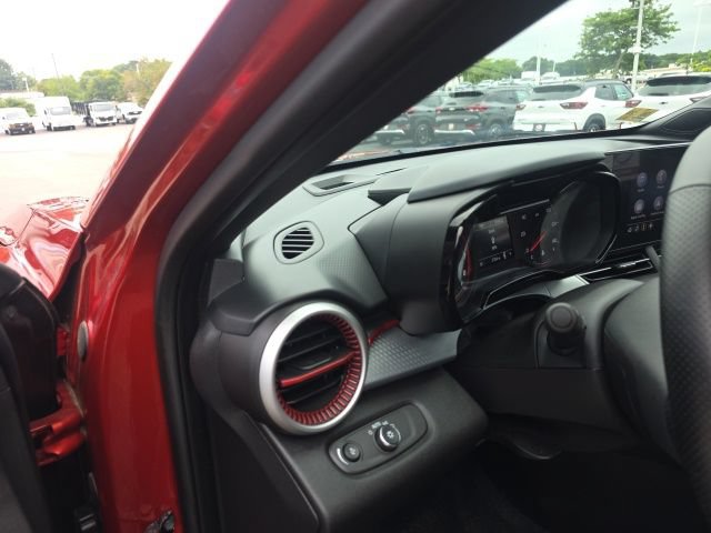 Used 2024 Chevrolet Trax RS w/ Driver Confidence Package FWD image 14