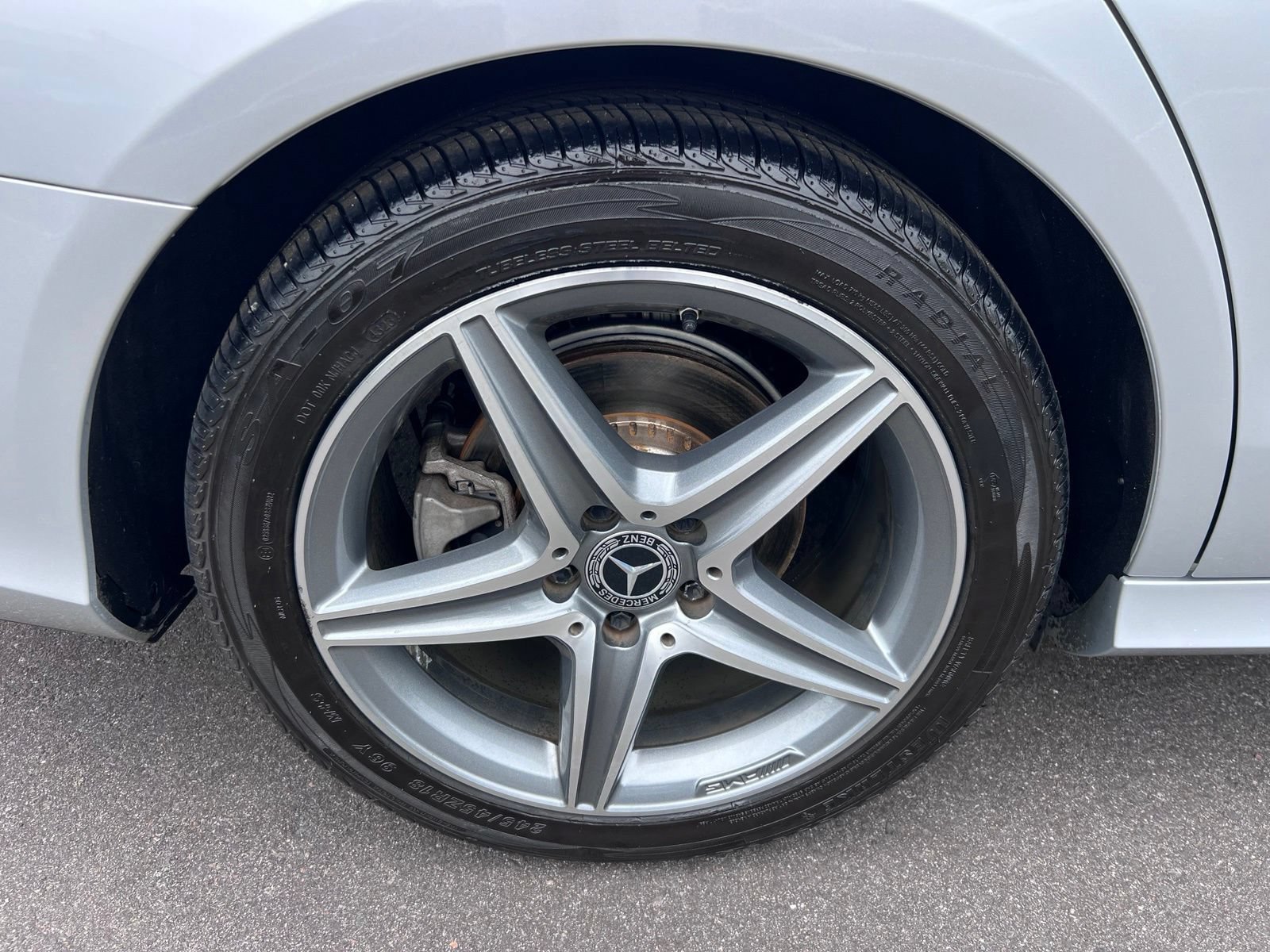 Used 2019 Mercedes-Benz E 300 image 14