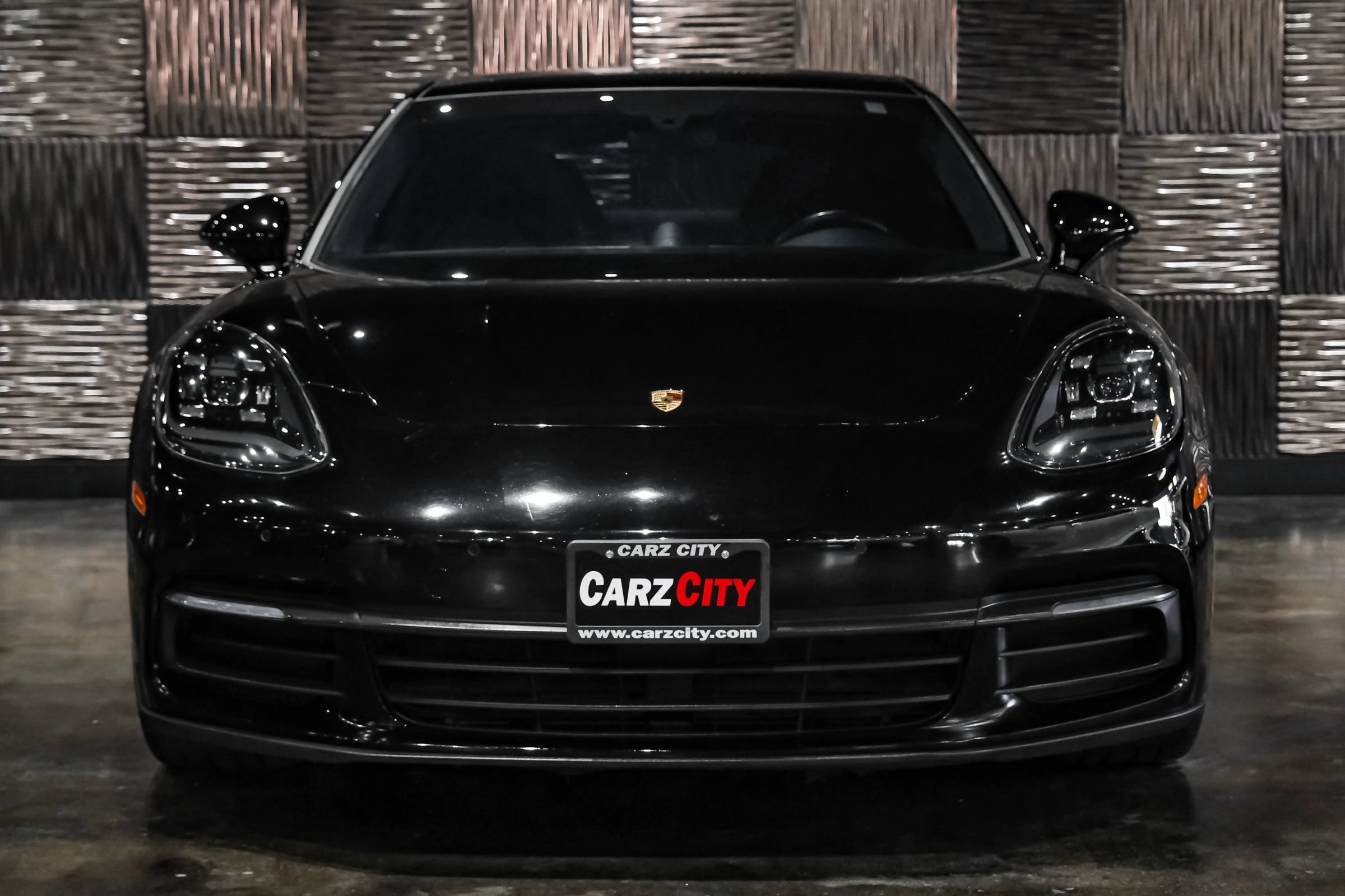 Used 2019 Porsche Panamera 4 AWD/4WD image 6