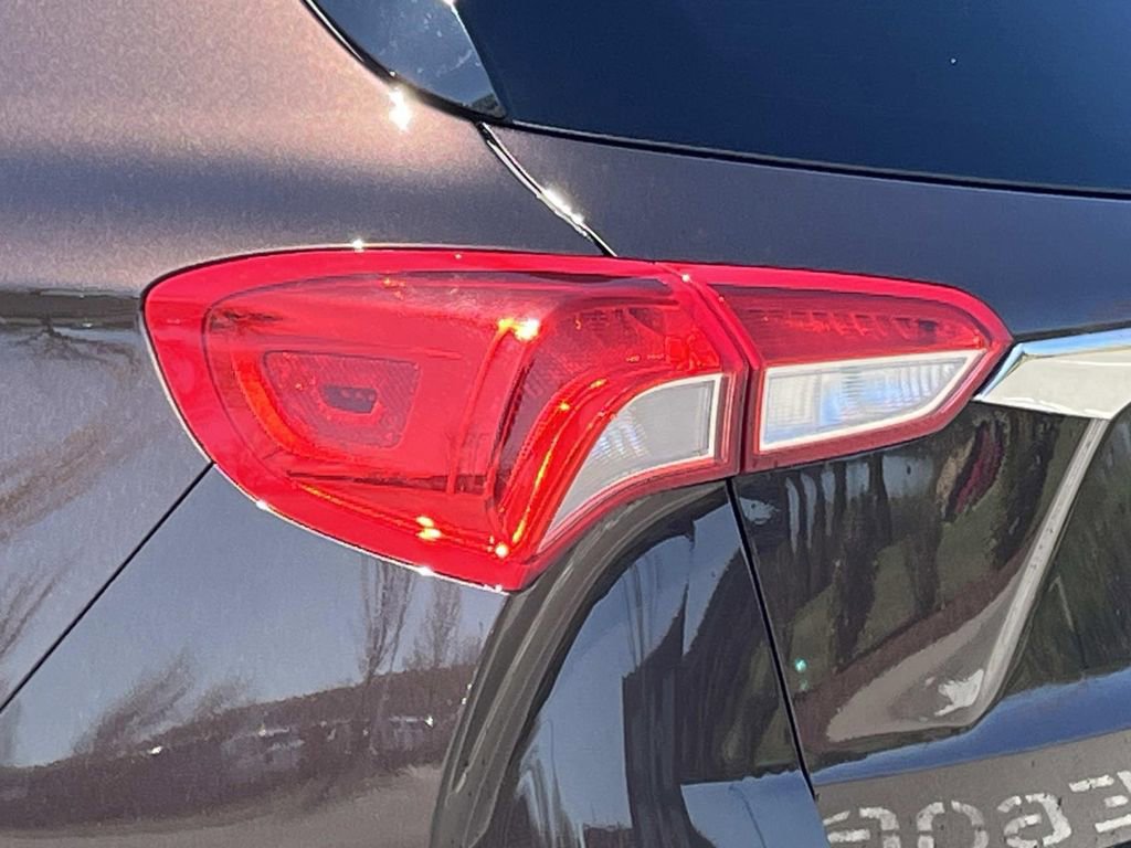 Used 2020 Buick Envision Essence w/ Experience Buick Package image 10