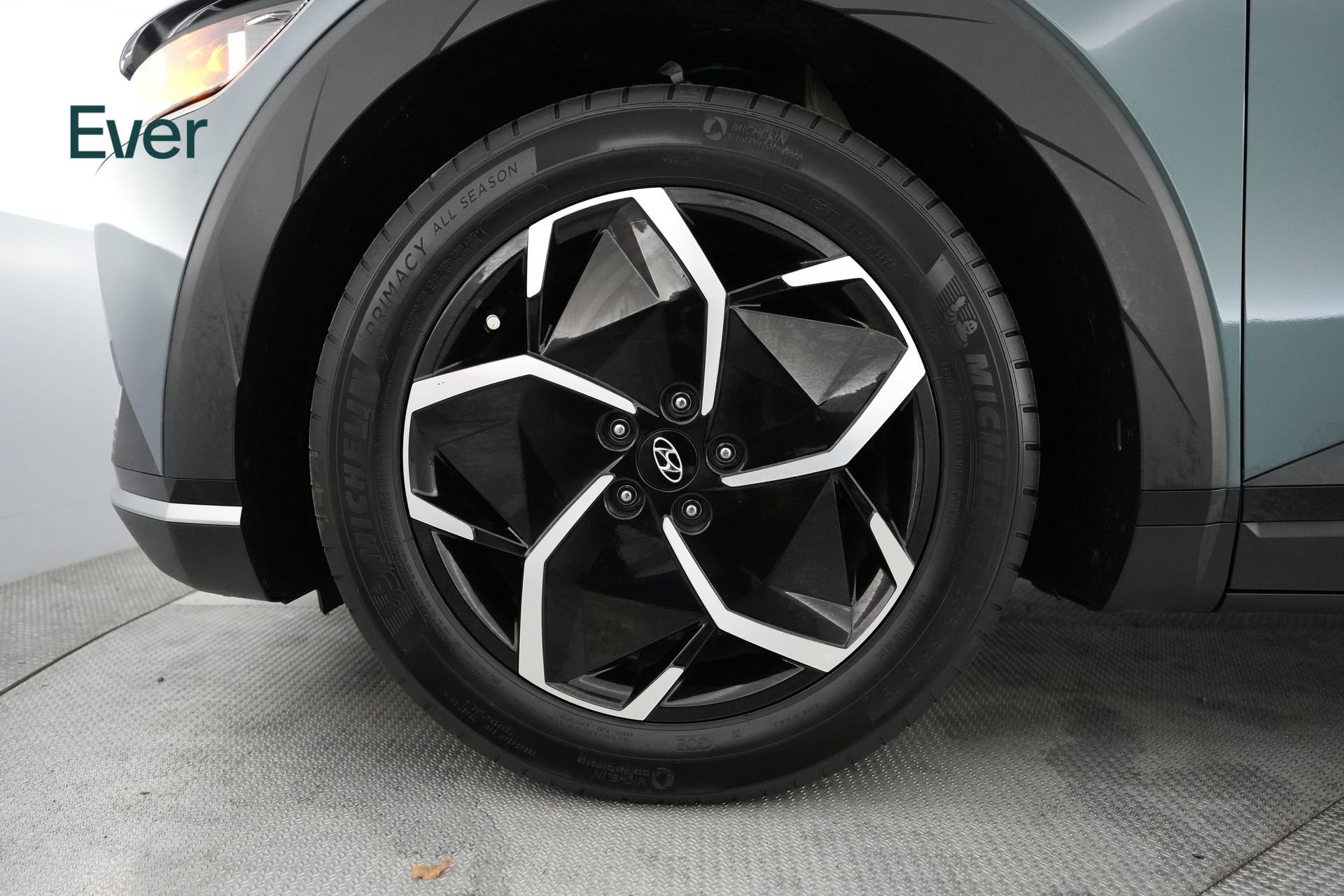 Used 2024 Hyundai Ioniq 5 SEL image 19