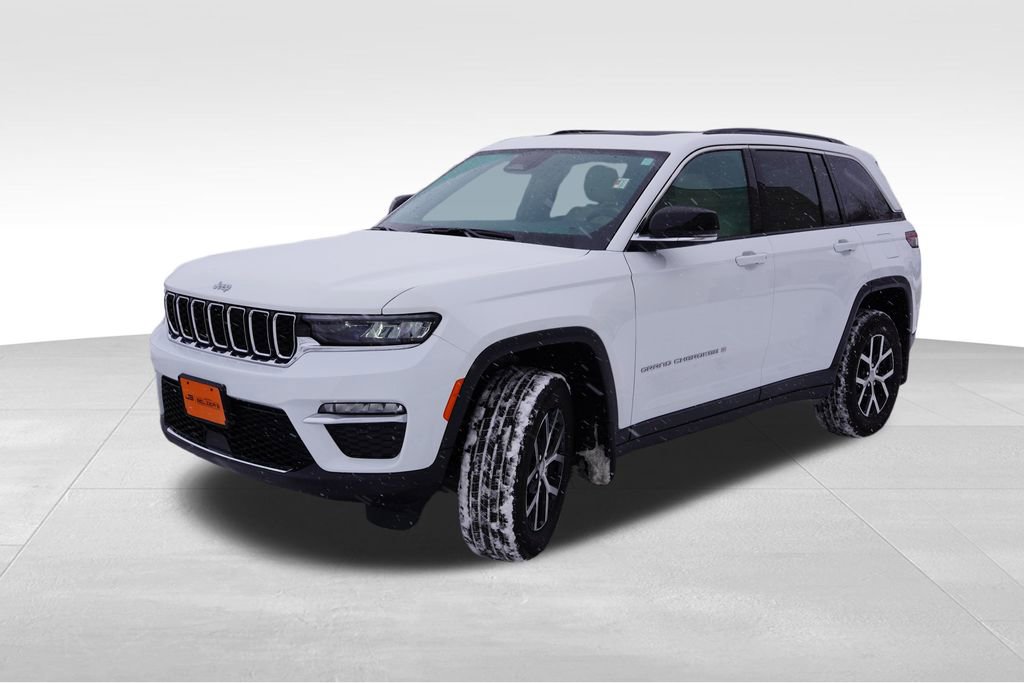 Certified 2024 Jeep Grand Cherokee Limited w/ MOPAR Finishing Package image 12