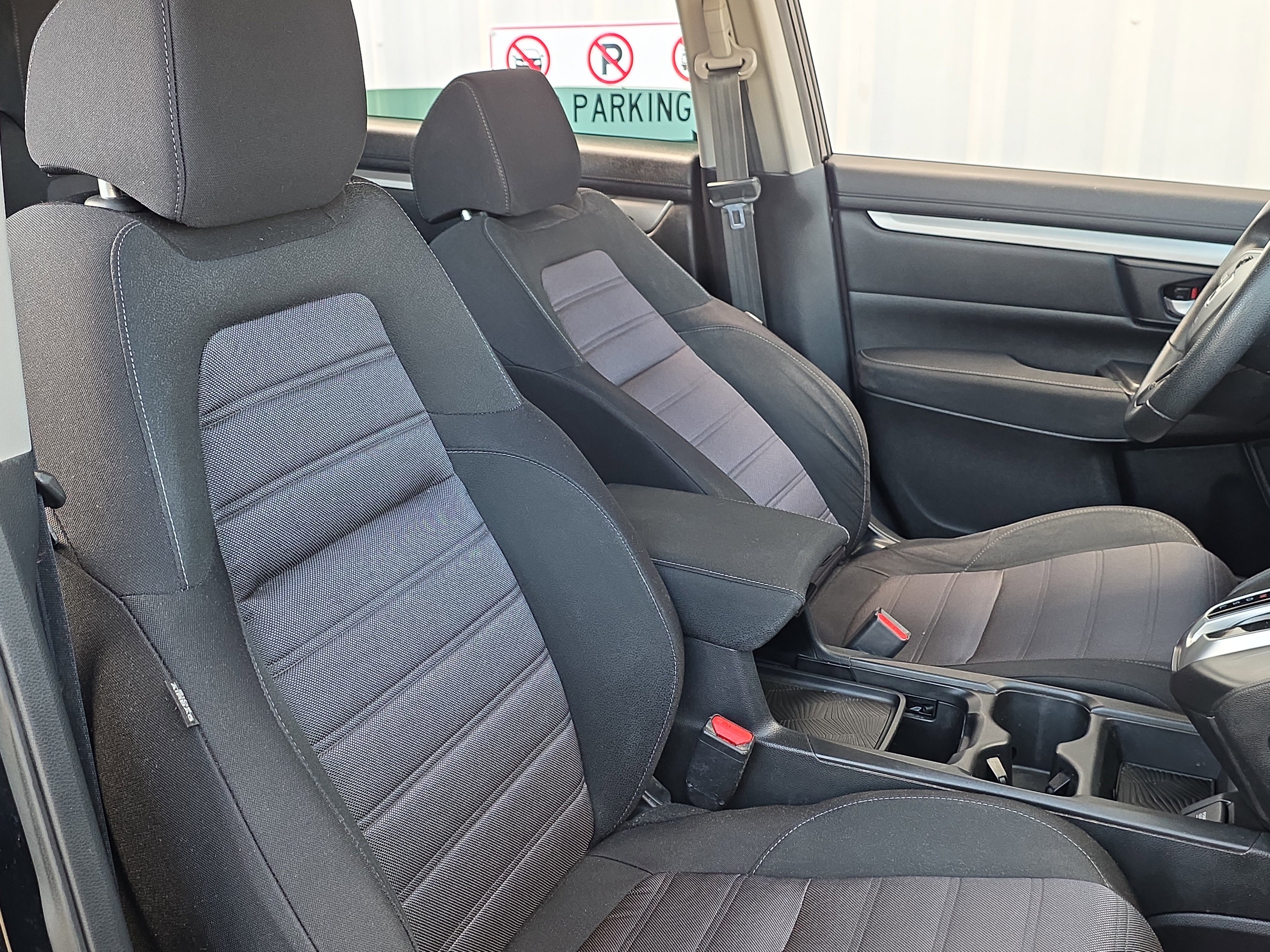 Used 2019 Honda CR-V LX image 32