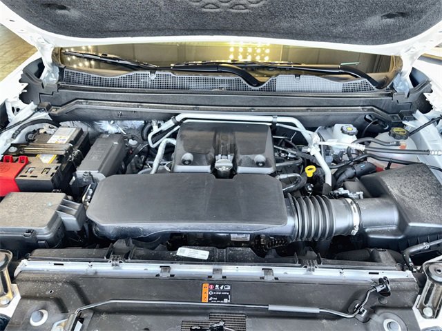 Used 2024 GMC Canyon Denali image 25