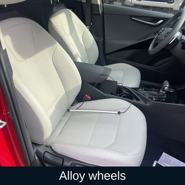 Used 2025 Kia Niro EX image 20